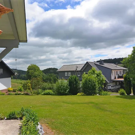 Flat Near The Ski Area In Medebach Exterior photo